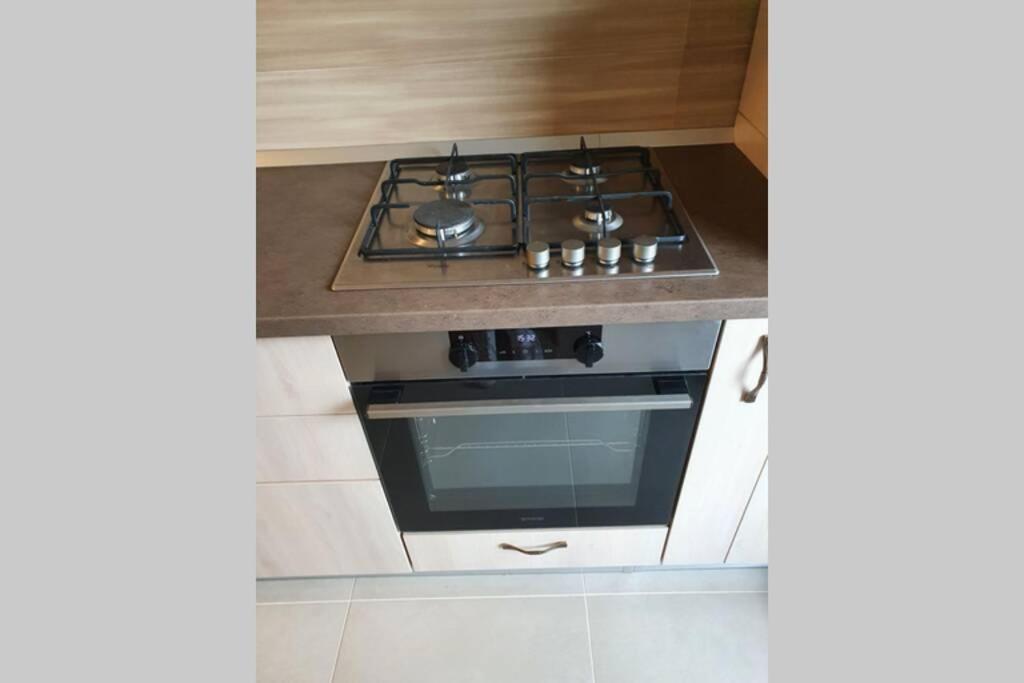 Confort Studio With A Marvelous Kitchen Bucareste Exterior foto